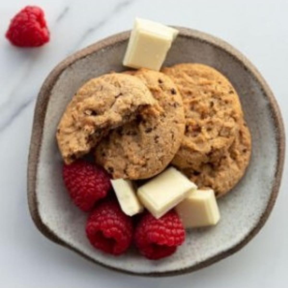 Biscuits Walkers aux pépites de chocolat blanc et aux framboises 150 g
