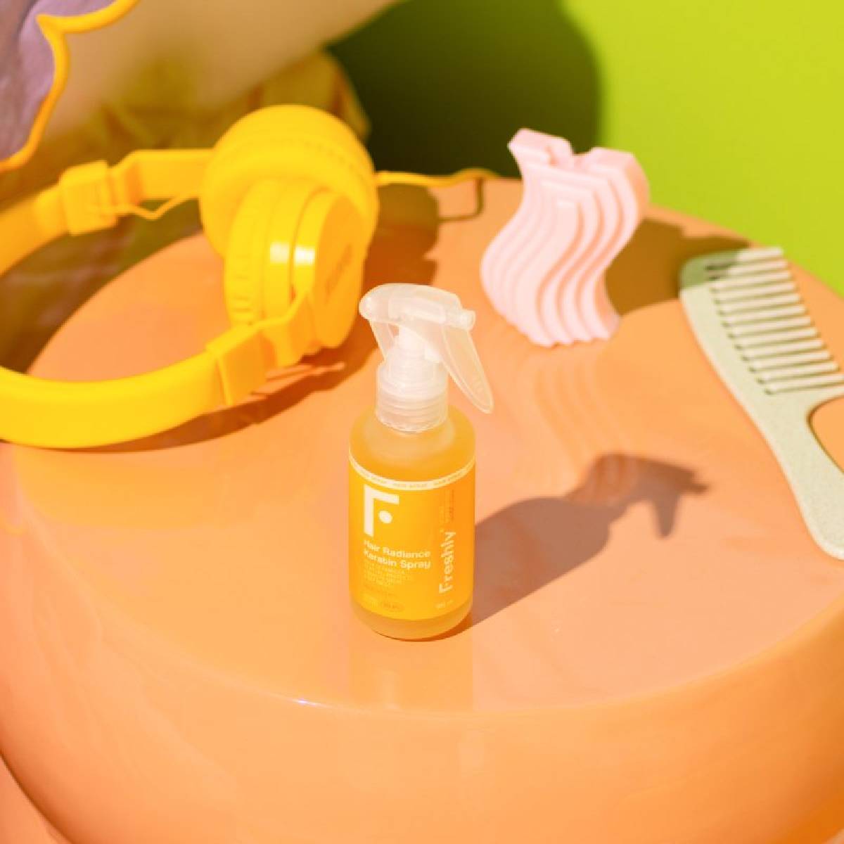 Zestaw 2x Spray z keratyną Hair Radiance Freshly 200 ml