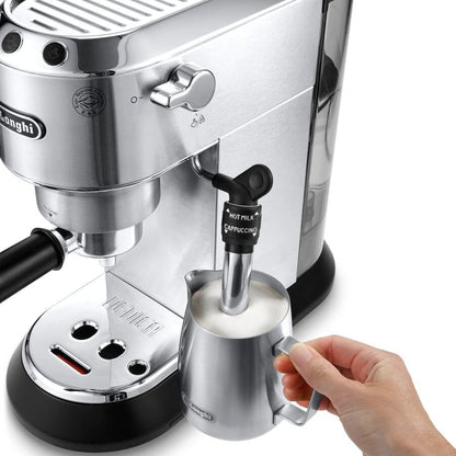 Delonghi Dedica Maestro Manuelle Espresso- und Cappuccino-Kaffeemaschine EC685.M Metall
