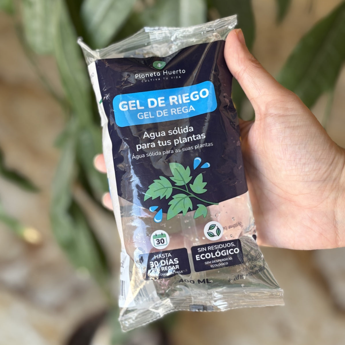 Confezione da 12 gel per irrigazione Planeta Huerto 400 ml