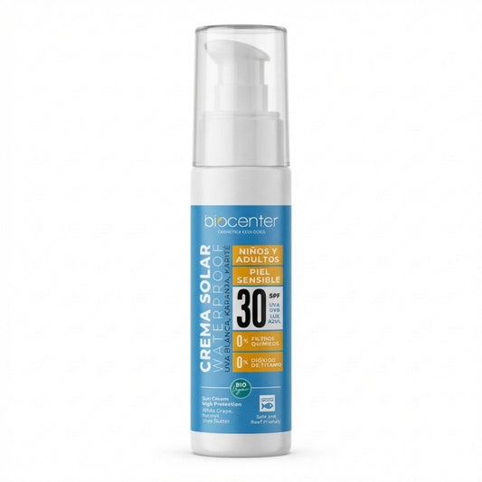 High protection UVA SPF 30 organic, vegan, nanoparticle-free sun spray 125 ml